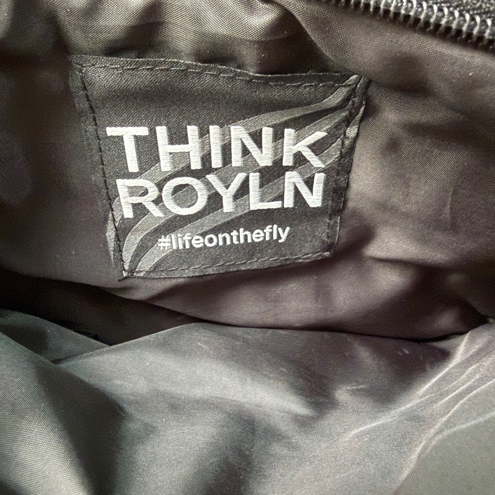 Think Royln Crossbody Bum Bag 2.0 Gold - Picture 7 of 8